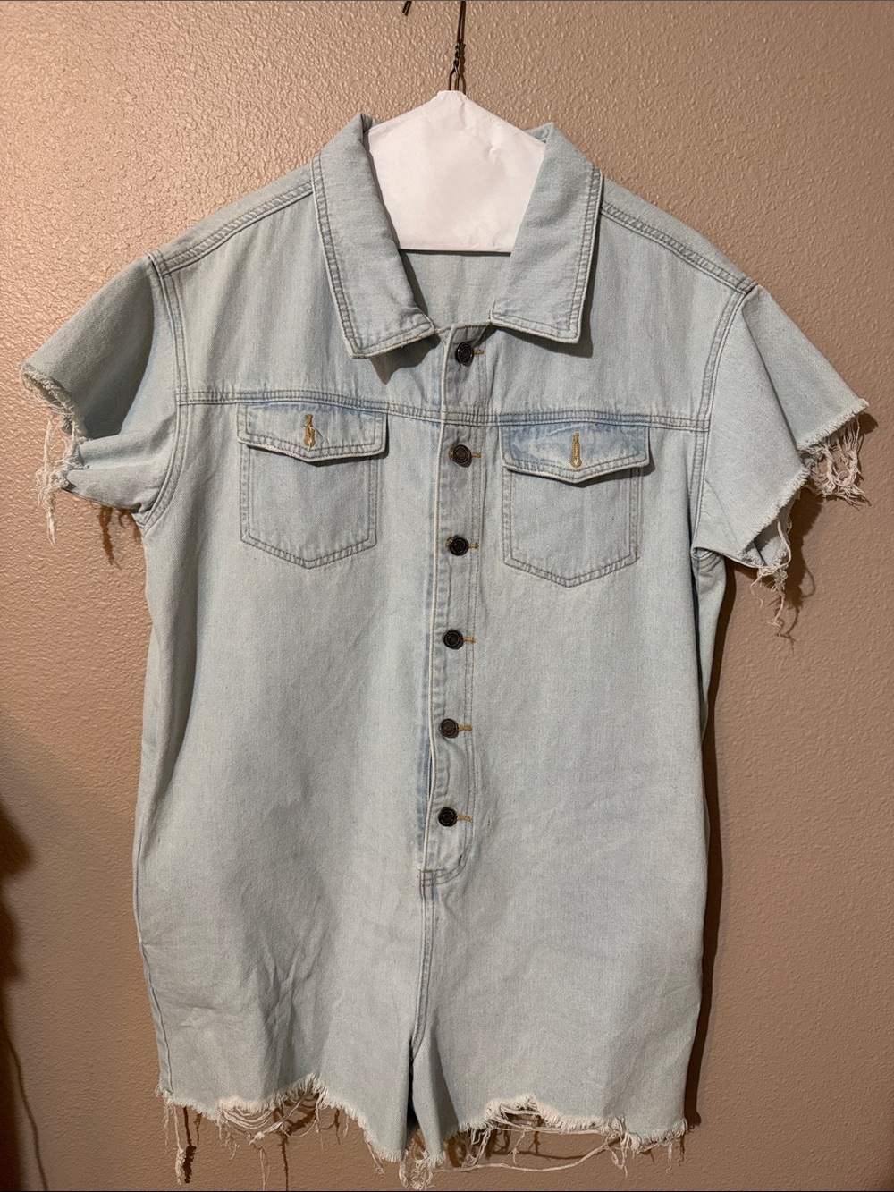 Light Wash Denim Short-Sleeve Romper - Women’s Light Blue